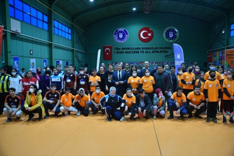 Bursa'da masa tenisi buluşması
