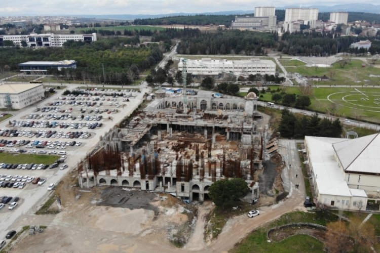 Bursa'nın g&ouml;rkemli camisi &ouml;n&uuml;m&uuml;zdeki yıl hizmete a&ccedil;ılacak