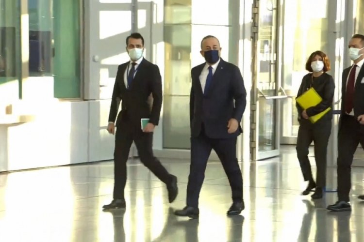 Mevl&uuml;t &Ccedil;avuşoğlu, NATO karargahına geldi