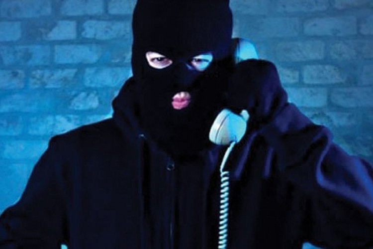 Telefon dolandırıcılarına dikkat!
