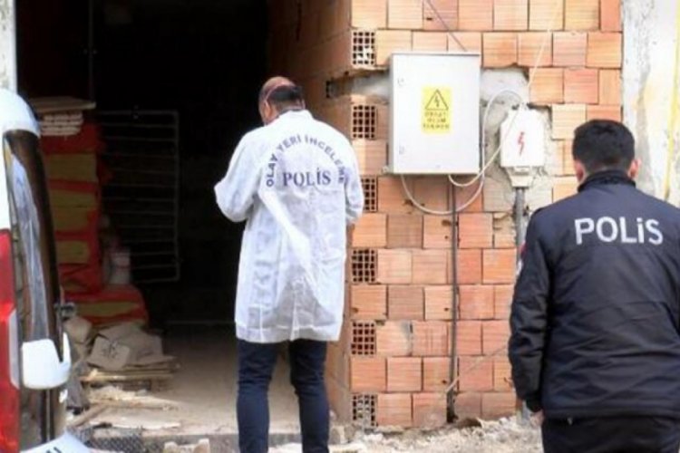 İstanbul'da 4. kattan d&uuml;şen iş&ccedil;i hayatını kaybetti