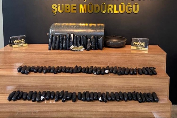 Şanlıurfa'da aracının yakıt deposundan esrar &ccedil;ıktı
