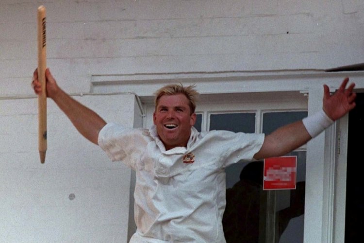 Shane Warne, 52 yaşında hayatını kaybetti