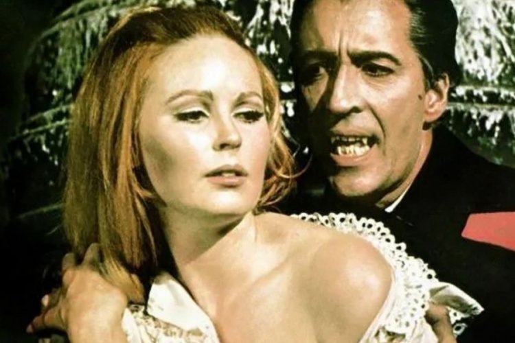 '&Ccedil;ığlık Kraliesi' Veronica Carlson yaşamını yitirdi