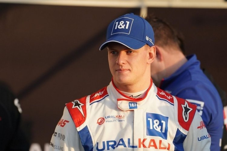 Haas, Rus pilotla yollarını ayırdı