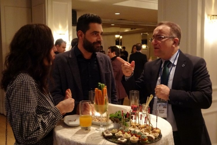Bursa'da yeni ruhsat alan muhasebeciler buluştu