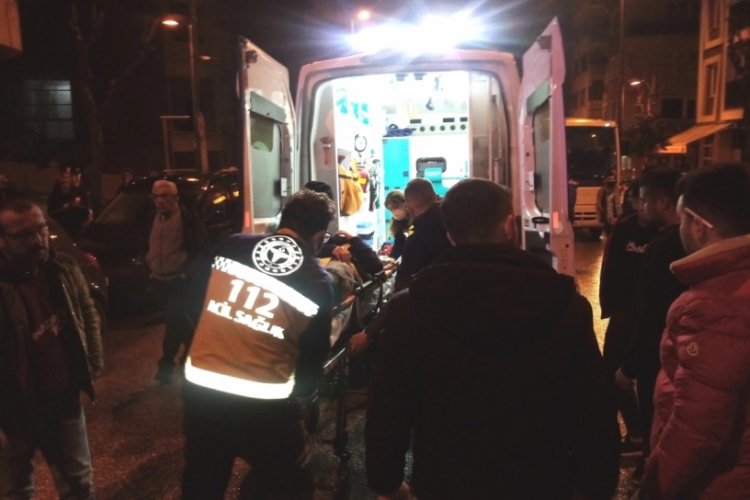 Balıkesir'de bisiklet otob&uuml;se &ccedil;arptı