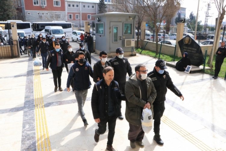 Şanlıurfa'da 31 DEAŞ'lı şahıs adliyede