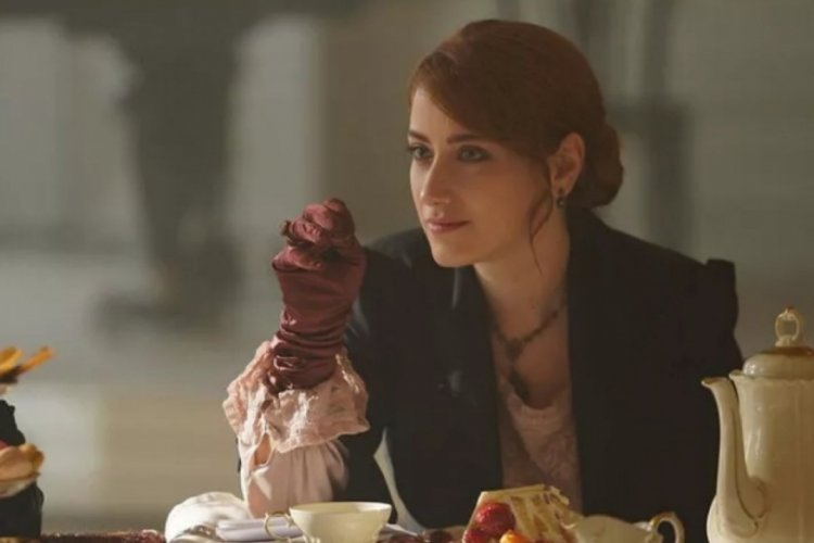 Hazal Kaya, kendisini eleştirenlere cevap verdi