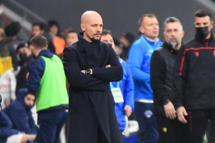 G&ouml;ztepe'de teknik direkt&ouml;r Nestor El Maestro ile yol ayrımına gelindi