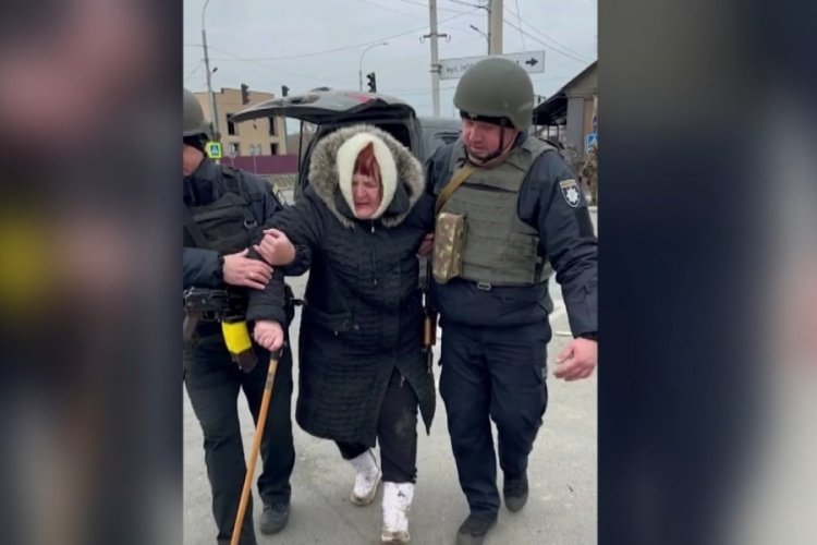 Ukrayna İ&ccedil;işleri: Irpin'den 2 bin kişi tahliye edildi