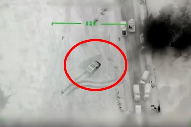Ukrayna'nın Bayraktar TB2 ile Rus mevzilerini imha ettiği anlar