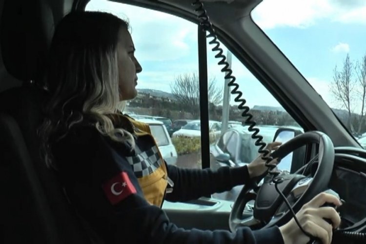 Kentin tek kadın ambulans şof&ouml;r&uuml; oldu