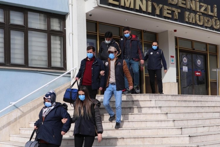 Denizli'de 8 FET&Ouml;'c&uuml; yakalandı