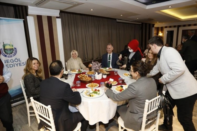 Bursa'da Başkan Taban kadın &ccedil;alışanlarla buluştu
