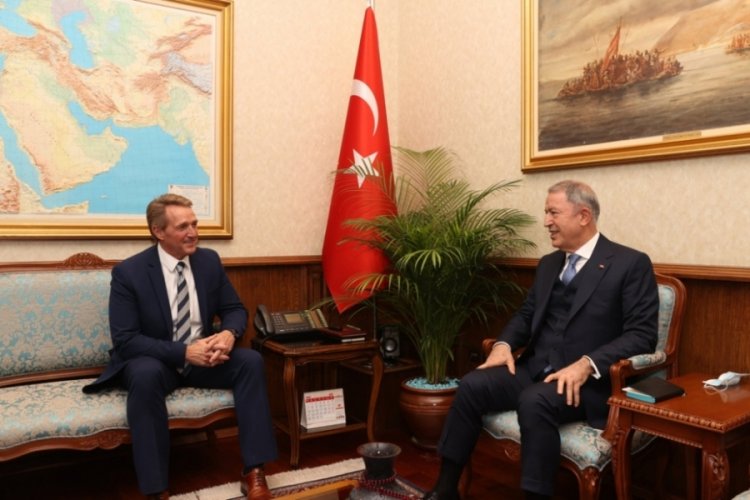 Hulusi Akar, ABD'nin Ankara B&uuml;y&uuml;kel&ccedil;isi Flake ile g&ouml;r&uuml;şt&uuml;