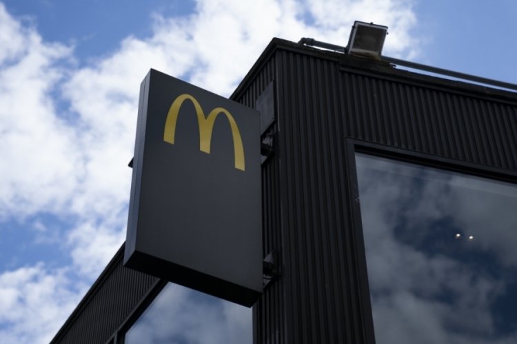 Starbucks ve Mcdonald's'dan Rusya kararı