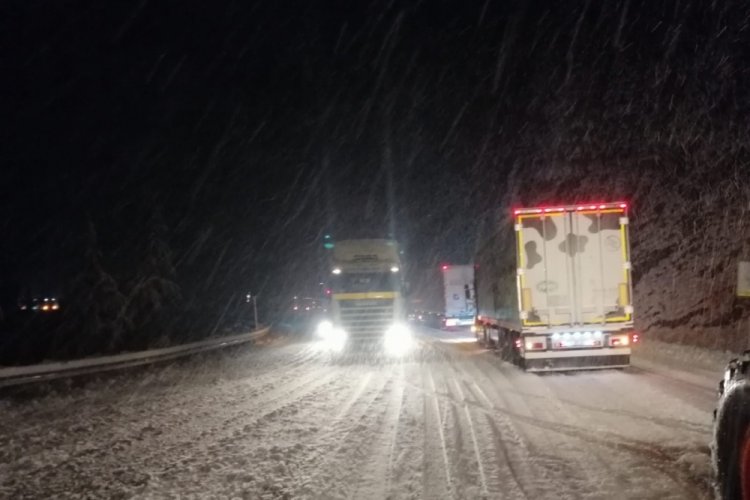 Antalya'da kar kalınlığı 15-20 santimetreye ulaştı