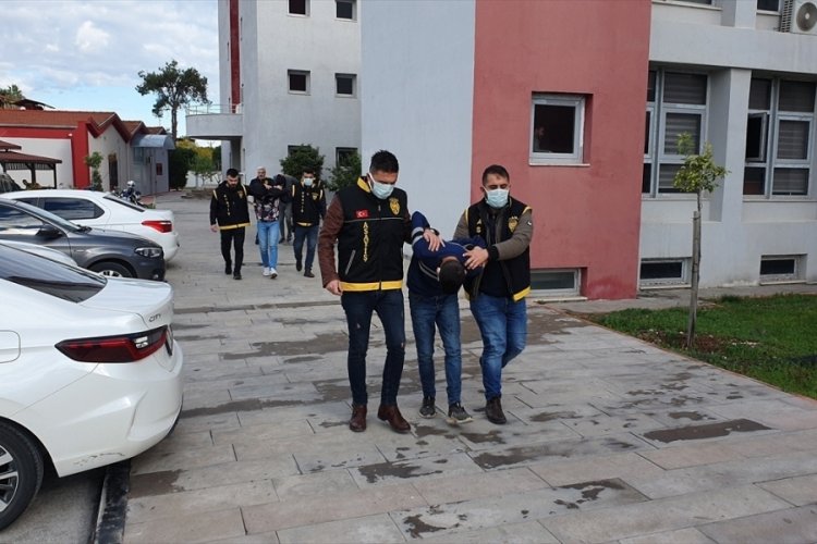 4 ton portakal &ccedil;alan zanlılar tutuklandı!