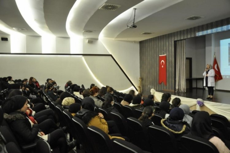 Bursa'da gen&ccedil;lere sağlık eğitimi