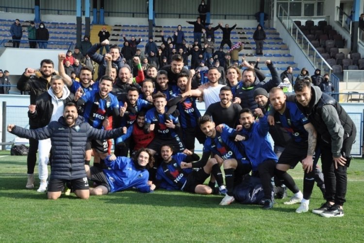 Karacabey Belediyespor 7'de 7 yaptı