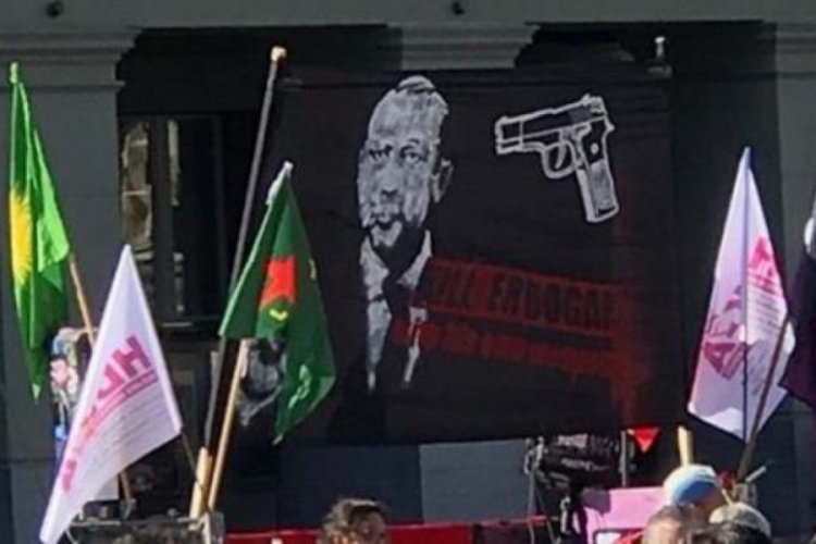 'Erdoğan'ı &ouml;ld&uuml;r&uuml;n' pankartı a&ccedil;anlara İsvi&ccedil;re mahkemesinden beraat