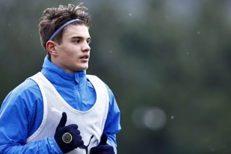 İsak Vural, Fenerbah&ccedil;e'de ilk idmanına &ccedil;ıktı