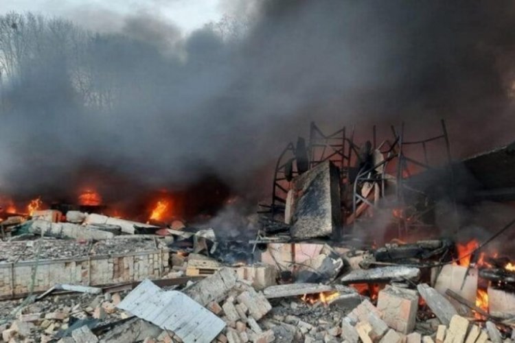 Rusya sivilleri hedef aldı! 1'i &ccedil;ocuk 3 &ouml;l&uuml;