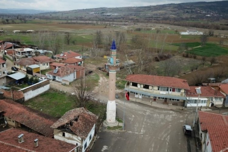 Bursa'daki bu minarenin camisi yok