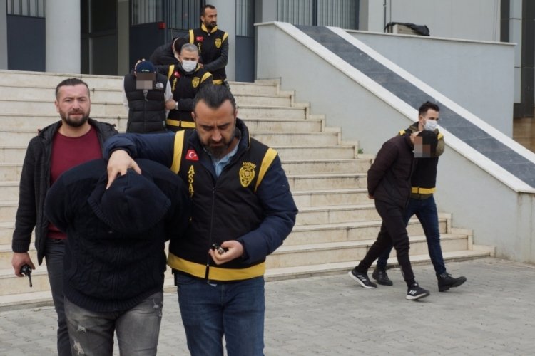Koronavir&uuml;s bahanesiyle dehşeti yaşatanlar yakalandı