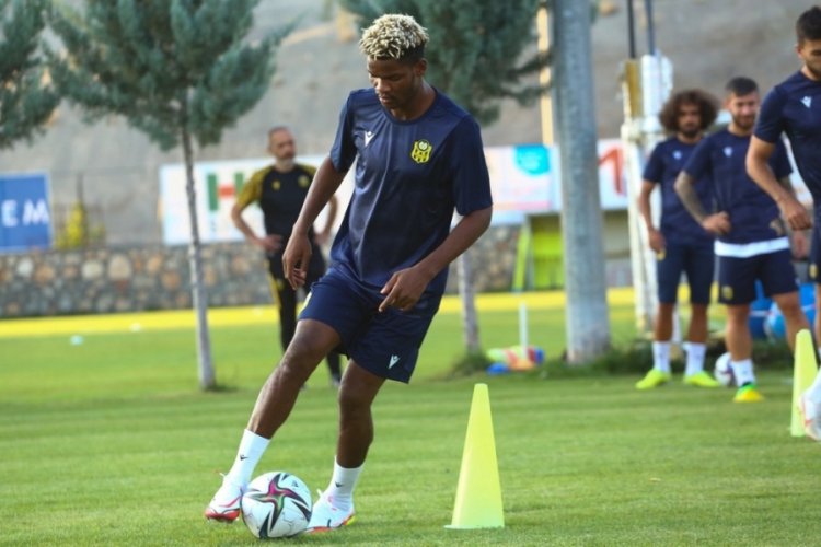 Yeni Malatyaspor, Didier Ndong ile yollarını ayırdı