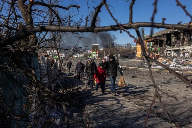 Rusya'nın kuşatması altındaki Kiev'i 2 milyona yakın kişi terk etti