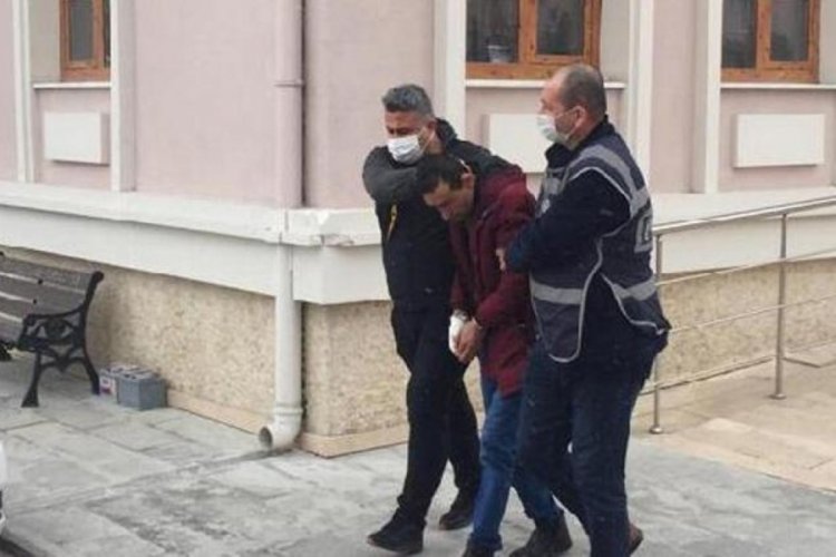 Eşini, &ccedil;ocuklarını almak istediğinden bı&ccedil;aklamış
