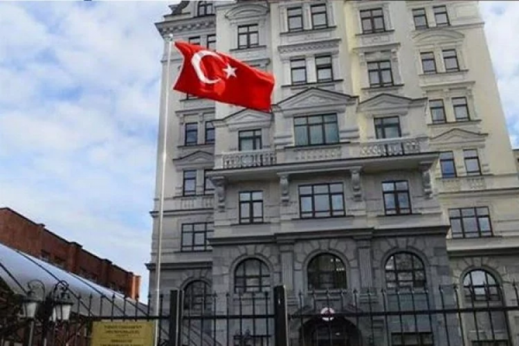 T&uuml;rkiye'nin Kiev B&uuml;y&uuml;kel&ccedil;iliği taşınıyor