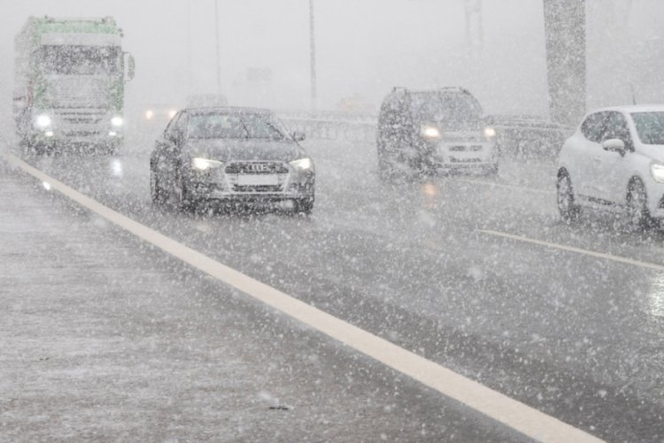 İBB'den uyarı: Trafiğe &ccedil;ıkmayın