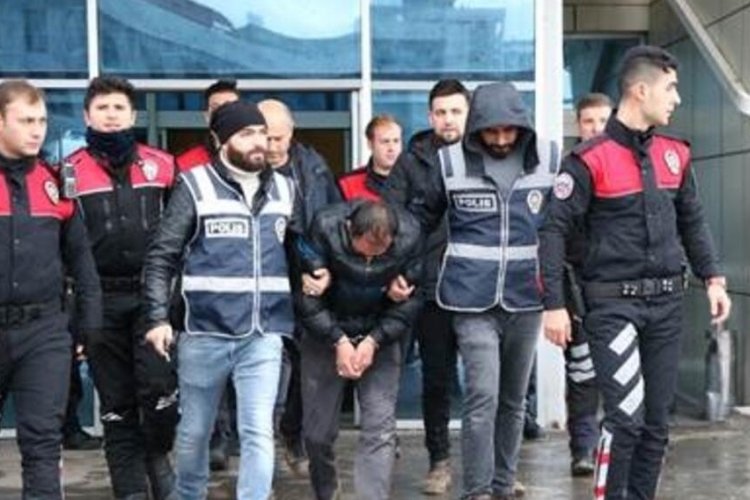 Sivas'taki korkun&ccedil; cinayete 3 tutuklama