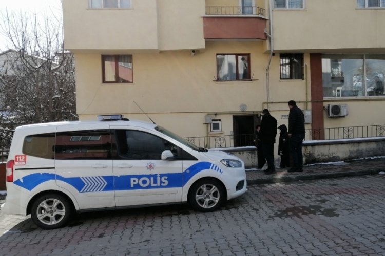 Tartıştığı eşini bacağından vurdu