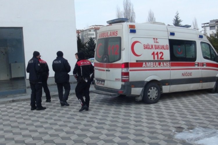 Onuncu kattan d&uuml;şen kişi kurtarılamadı