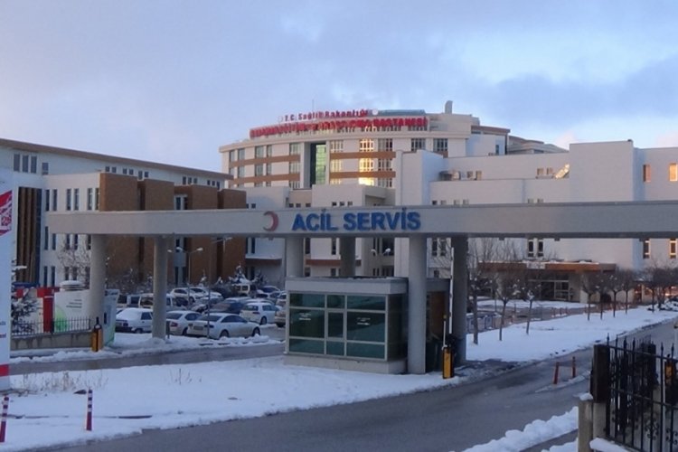 Hamile hemşire ve ikiz bebeklerinden acı haber