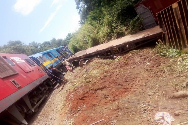 Tren faciası: 60 &ouml;l&uuml;, 52 yaralı