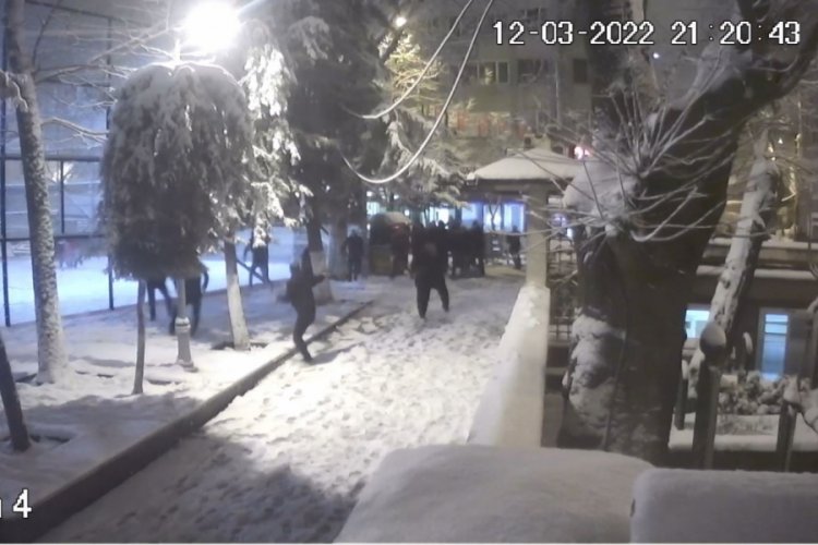 Kartopu savaşı silahlı saldırıya d&ouml;n&uuml;şt&uuml;!