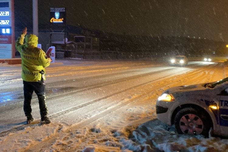 Yalova'da s&uuml;r&uuml;c&uuml;ler zor anlar yaşadı