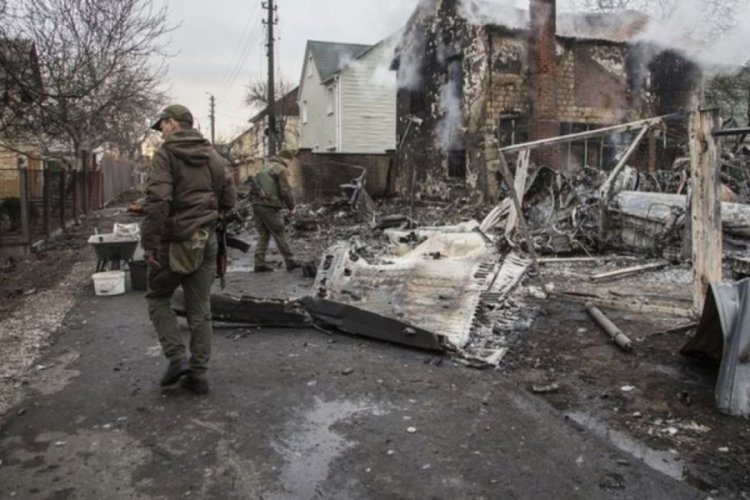 Rusya, vatandaşların sığındığı bir kiliseyi bombaladı