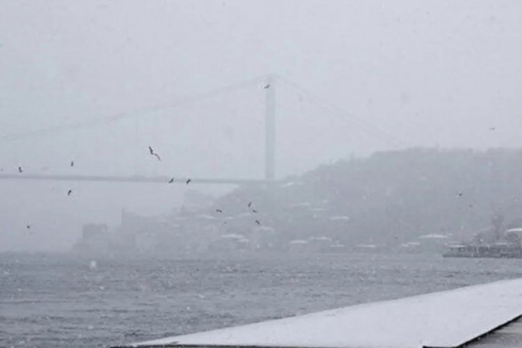 İstanbul Boğazı'nda gemi trafiği &ccedil;ift y&ouml;nl&uuml; kapatıldı