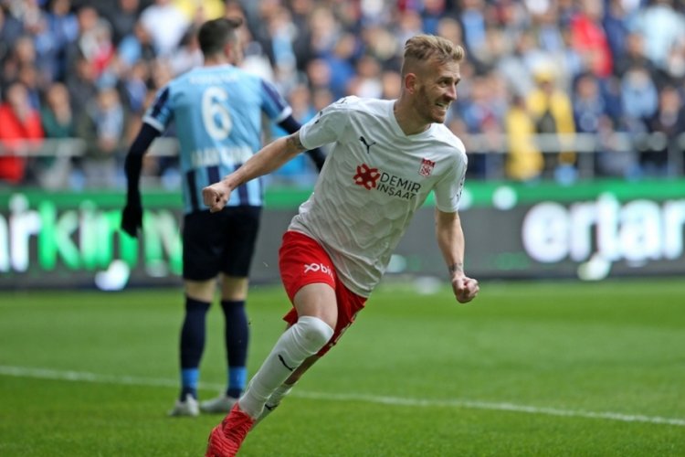 Henrique hat-trick yaptı, Sivasspor 3 puana ulaştı!