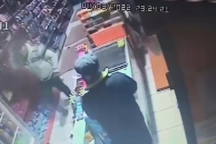 İstanbul Beylikd&uuml;z&uuml;'nde laf atma kavgası