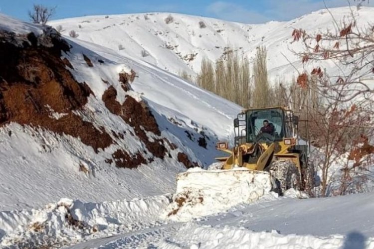 Adıyaman'da 93 yerleşim yeri ulaşıma kapandı