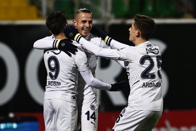 Fenerbah&ccedil;e son haftalarda &ccedil;ıkışa ge&ccedil;ti
