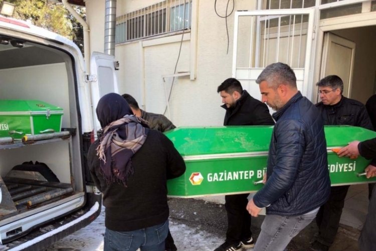 Uzman &ccedil;avuş torununu ziyarete giderken &ouml;ld&uuml;