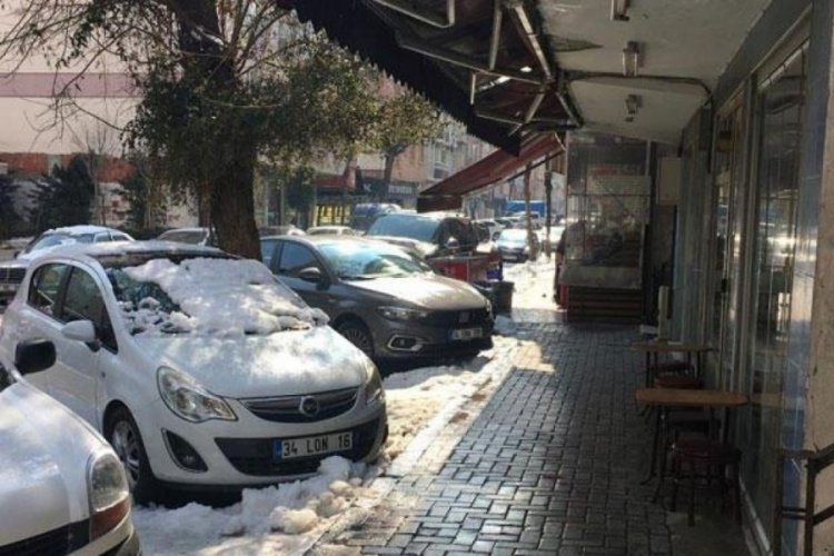'M&uuml;şteri' kılığında girdi, silahına sarıldı!